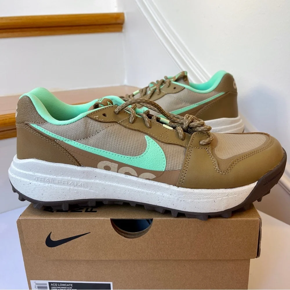 NWT Nike ACG Lowcate Athletic Trail Shoes Unisex Green / Brown - Picture 2 of 13